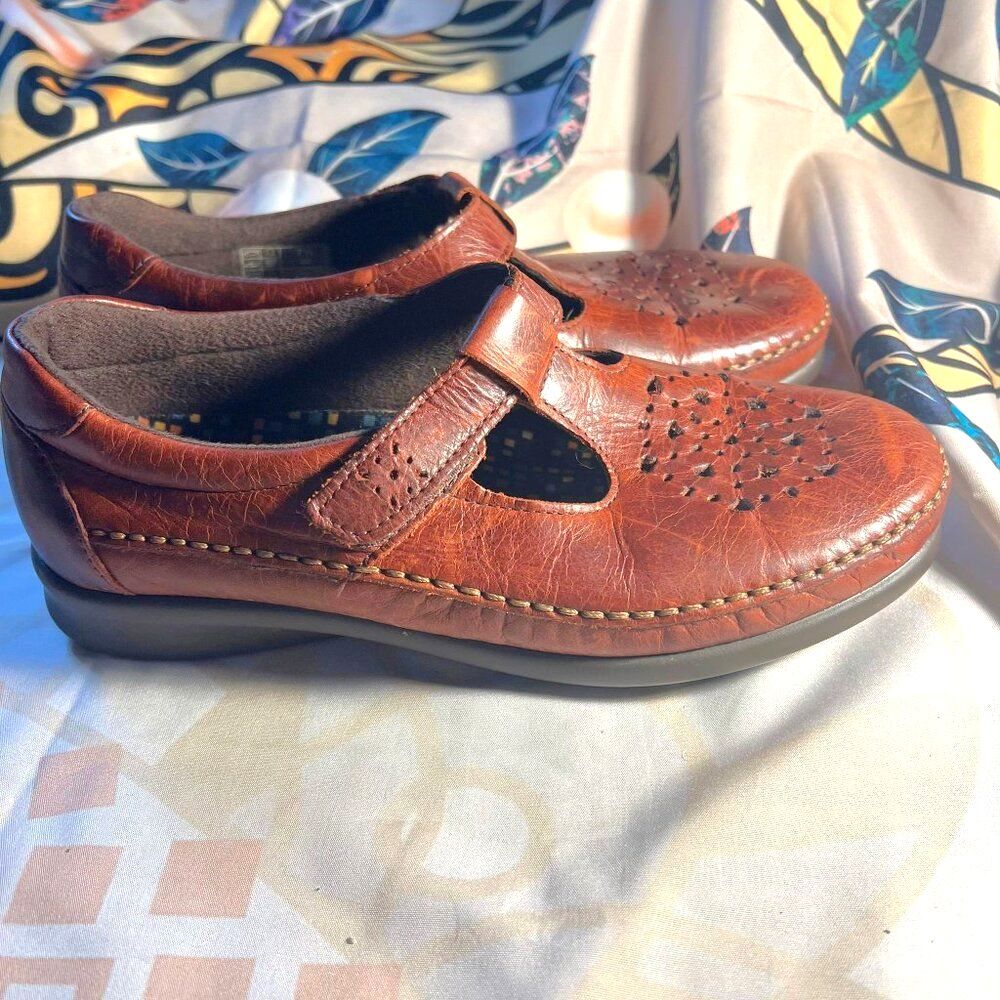 SAS T-Strap Walnut Willow Slip On Loafer - Size 7 1/2 W - Picture 5 of 11